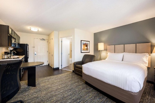 Sonesta Simply Suites Chicago Libertyville image 21