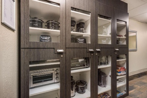 Sonesta Simply Suites Chicago Libertyville image 5